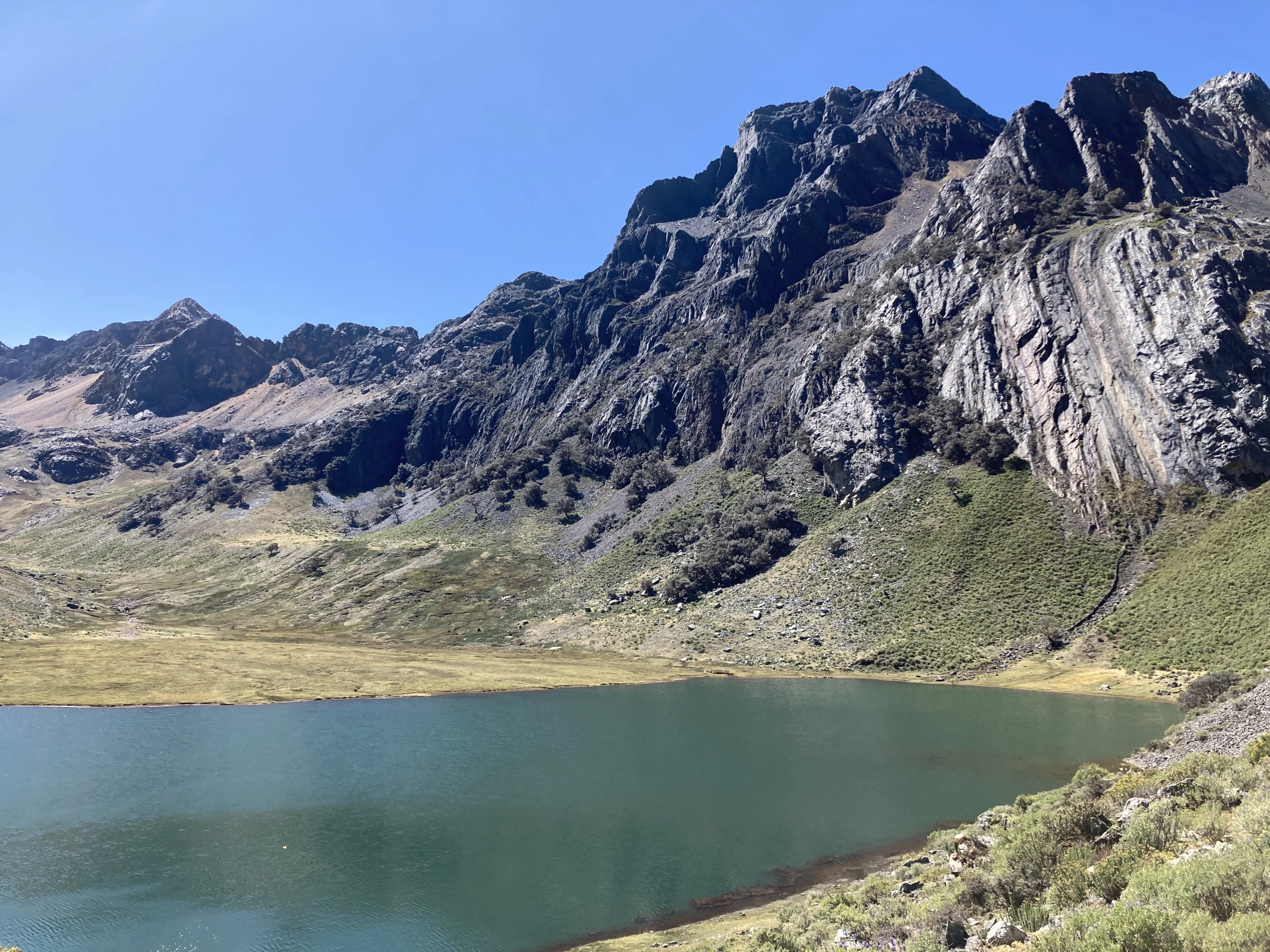 Laguna Huaman-Hueque, Aquia, Peru. Photo by Annie Hawkinson.