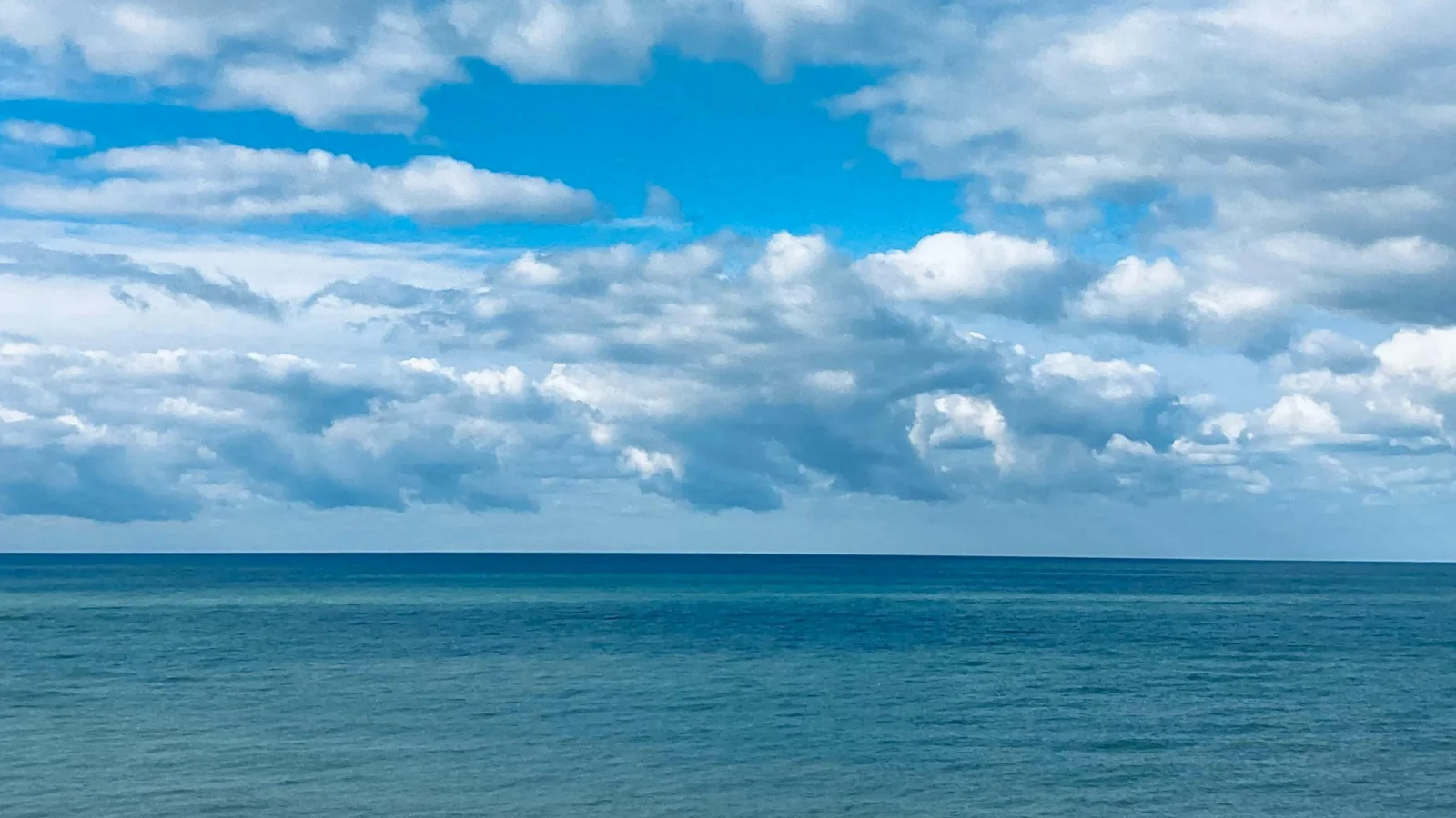 Open Ocean. Photo by Marianna Sigov, Pexels.